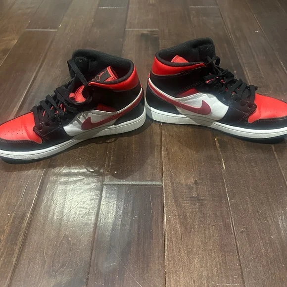 Red Black & White Mid Jordan's - Picture 2 of 5